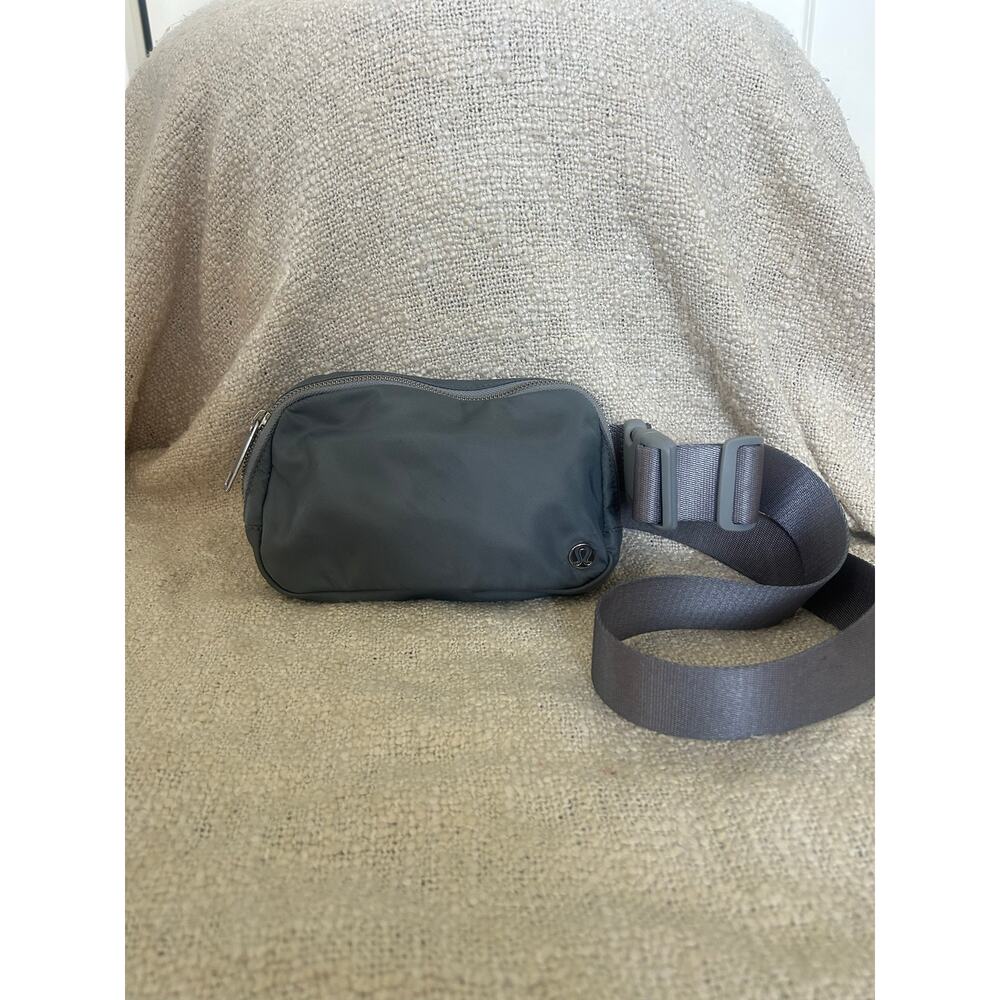Lululemon Grey Asphalt Everywhere Belt Bag